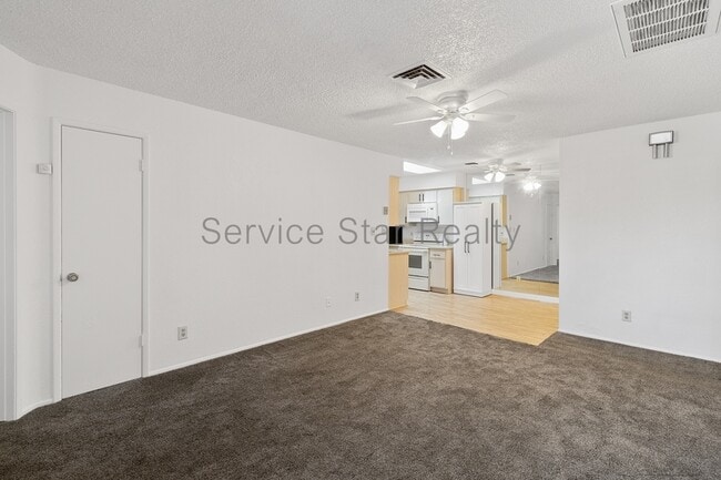 Building Photo - 9020 W Highland Ave