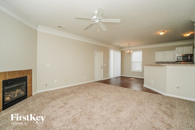 Foto del edificio - 6144 Witherbee Dr