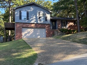 Building Photo - 8 Shadywood Ct