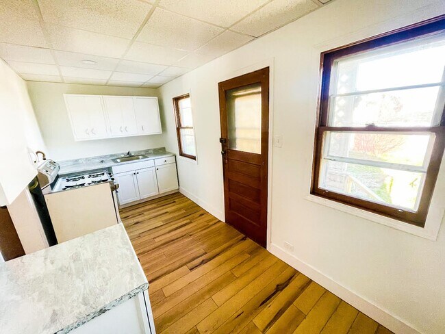 Foto del edificio - 551 Linden Ave