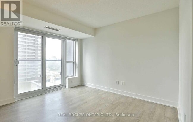 Building Photo - 7 Mabelle Ave