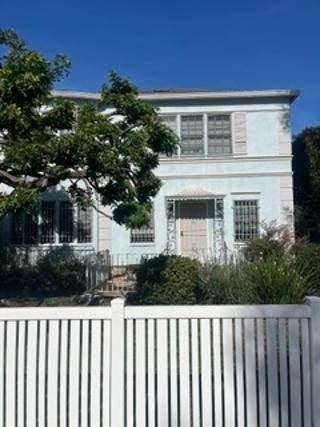 Building Photo - 231 S Poinsettia Pl