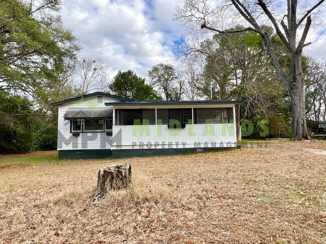 Foto del edificio - 135 Rivelon Rd