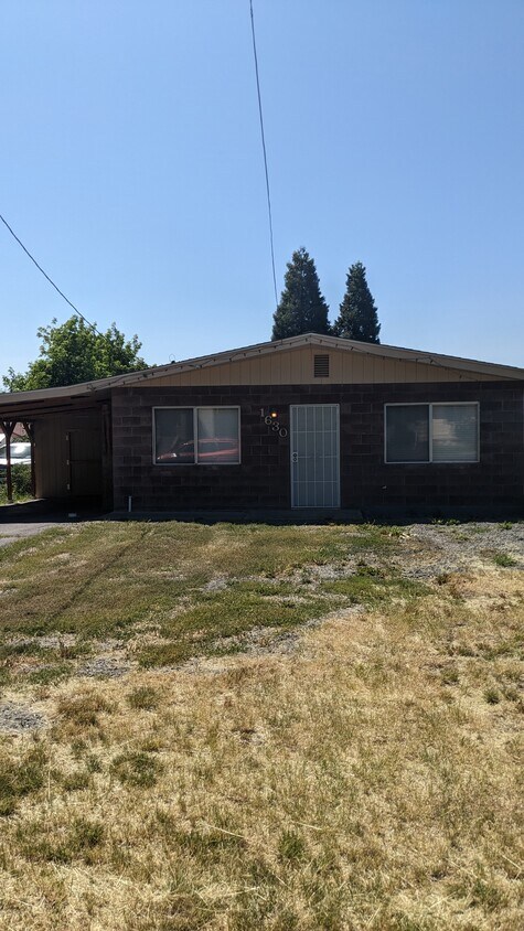 Foto principal - 1630 Manzanita St