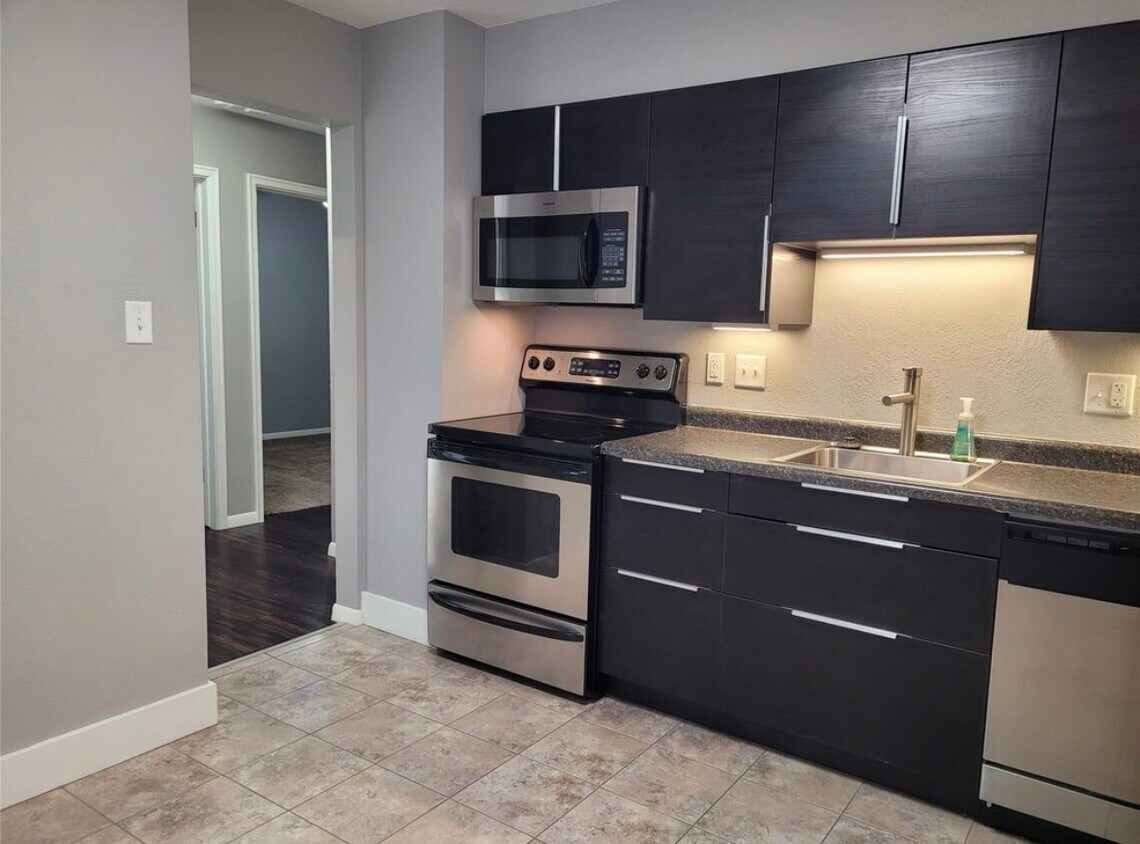 Foto principal - 3314 68th St