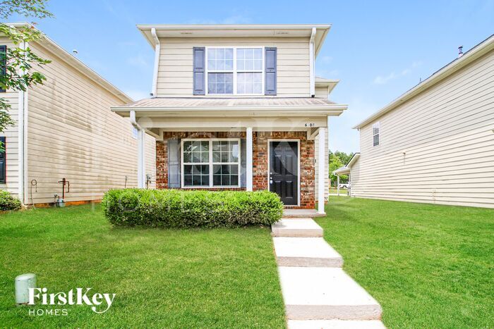 Foto principal - 6108 Ruth St SW