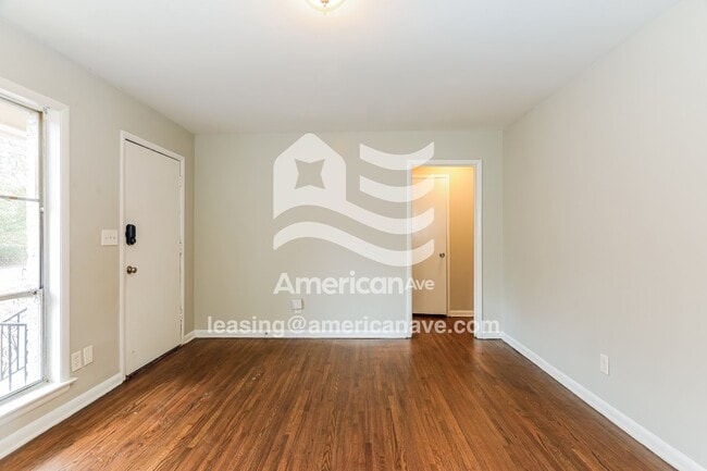 Foto del edificio - 1130 Linwood St