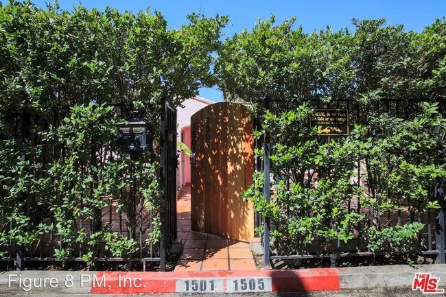 Foto del edificio - 1505 N Occidental Blvd