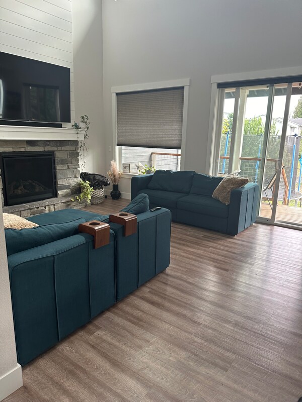 Foto del edificio - 7645 Deschutes Heights Ct SE