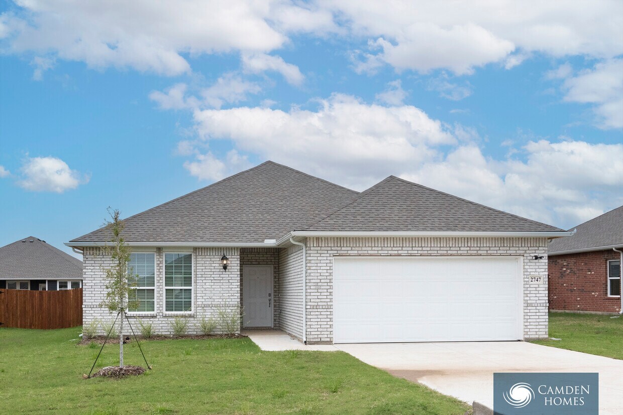 Foto principal - 623 Spring Ln