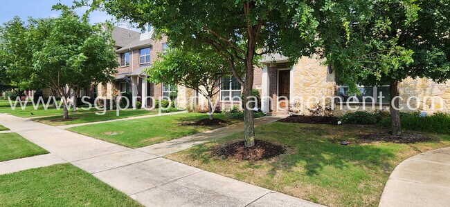 Foto del edificio - 3817 Quail Wood Dr