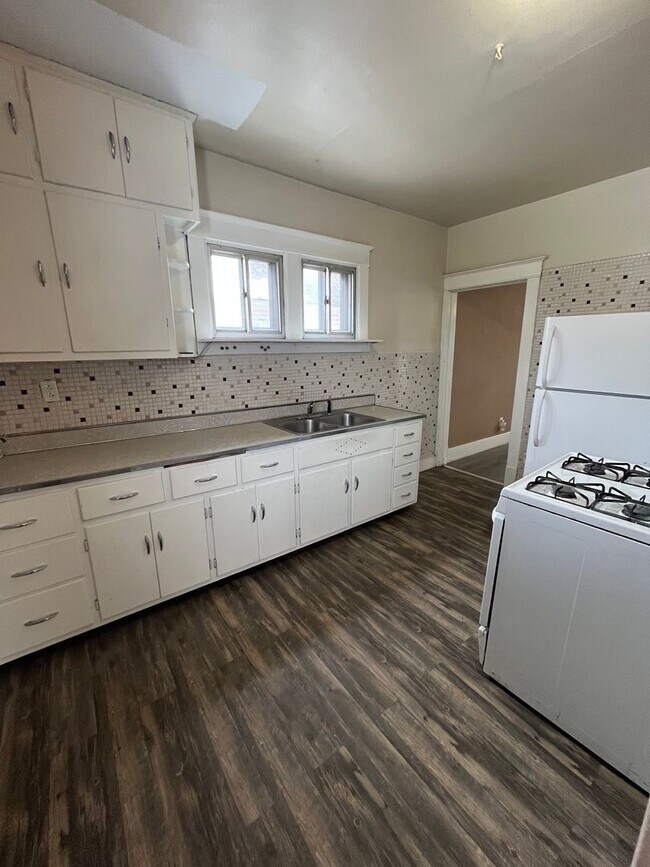 Foto del edificio - 3 Bedroom House in Roxana