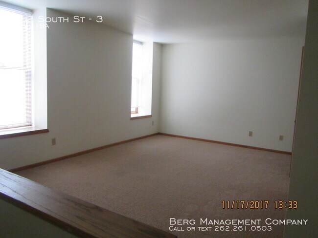 Building Photo - One Bedroom - One Bath Townhouse Style