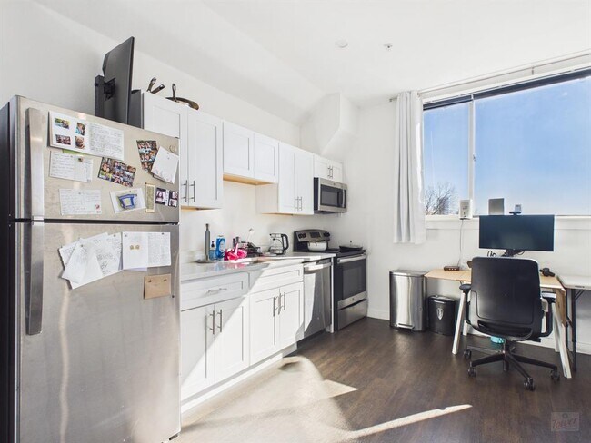 Foto del edificio - 1010 W 26th St