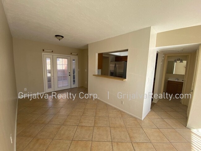 Foto del edificio - 3411 E Glenn St