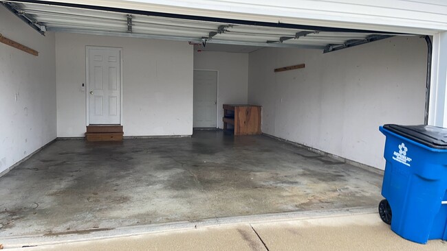 Building Photo - 737 Cedar Mill Drive