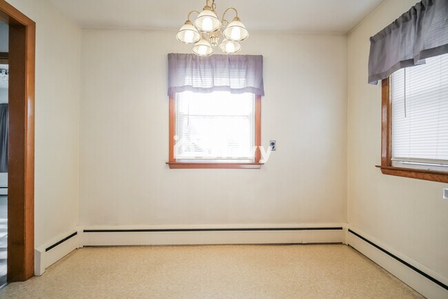 Building Photo - 3311 Lexington Ave, Lorain, OH 44055
