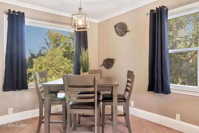 Foto del edificio - Fairfield Ave - 2 bed 1 Bath Apartment