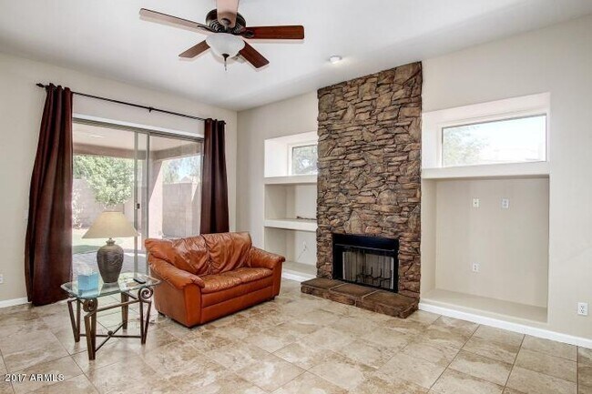 Foto del edificio - 16810 N 62nd Pl