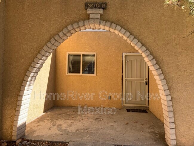 Foto del edificio - 1300 Grande Blvd SE