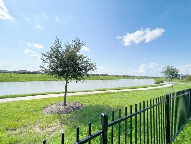 Building Photo - 3514 Gore Creek Dr
