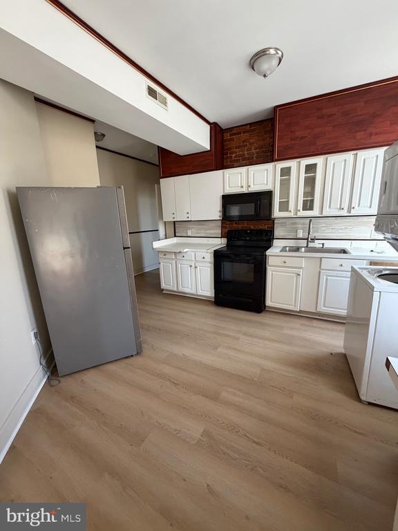 Foto del edificio - 2735 W North Ave