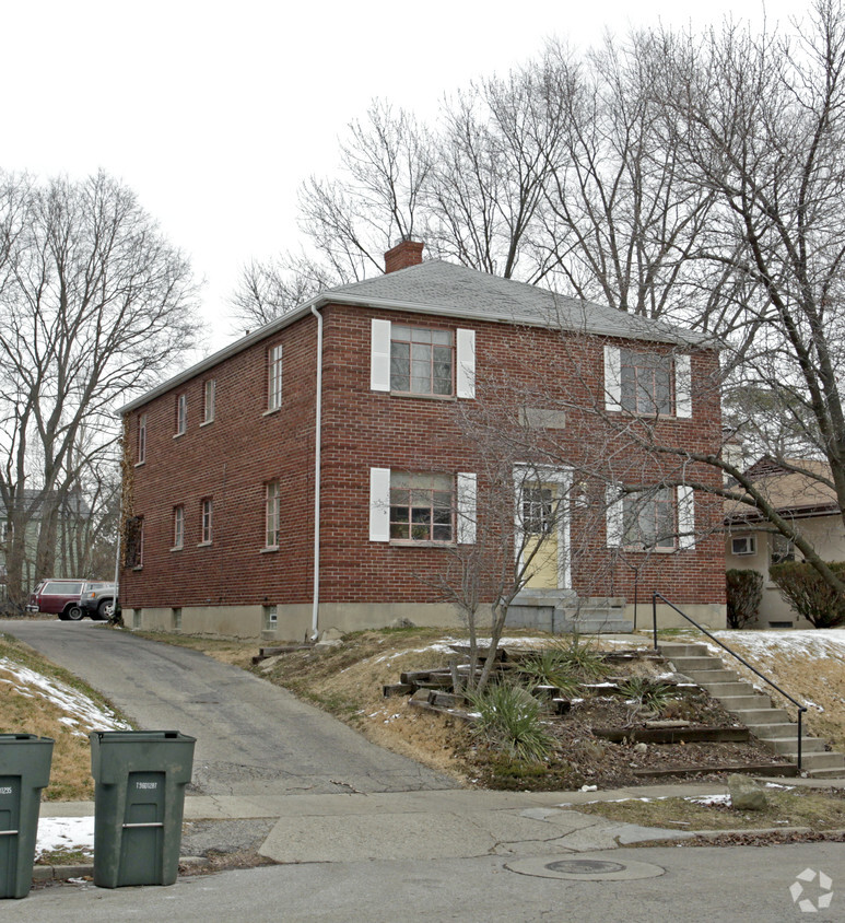 Primary Photo - 417 Ryburn Ave