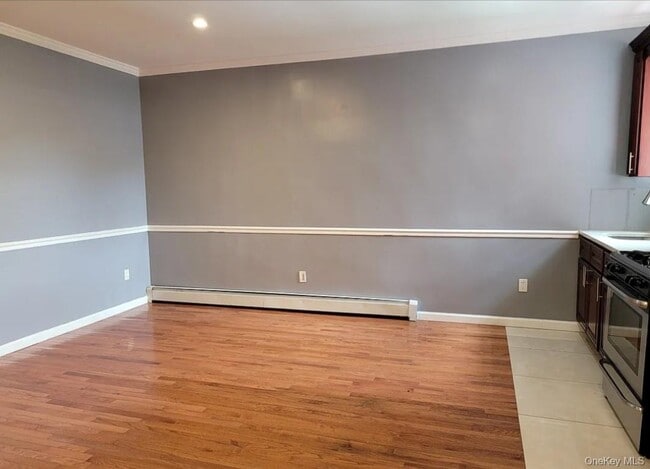 Foto del edificio - 3-39 Eldert Ln
