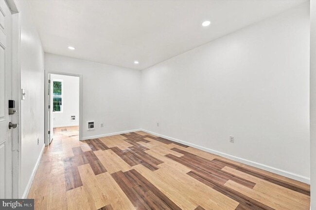 Building Photo - 2843 N 13th St