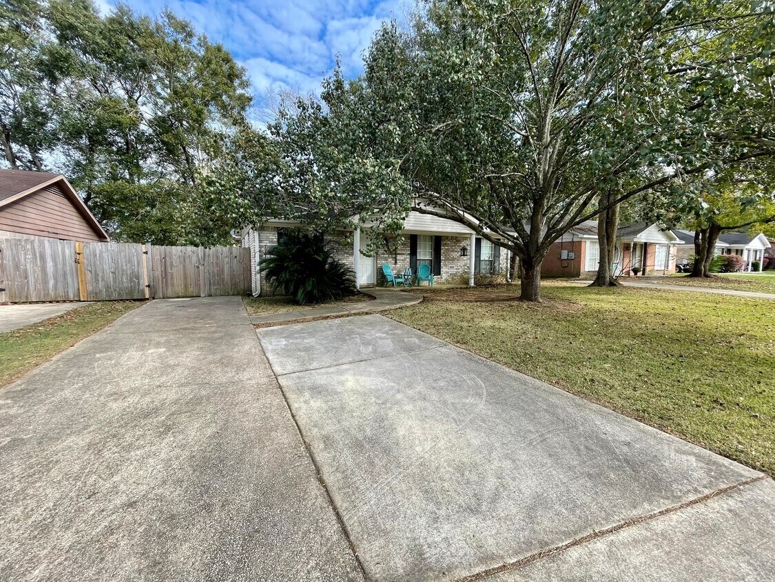 Primary Photo - Rental Home in Theodore