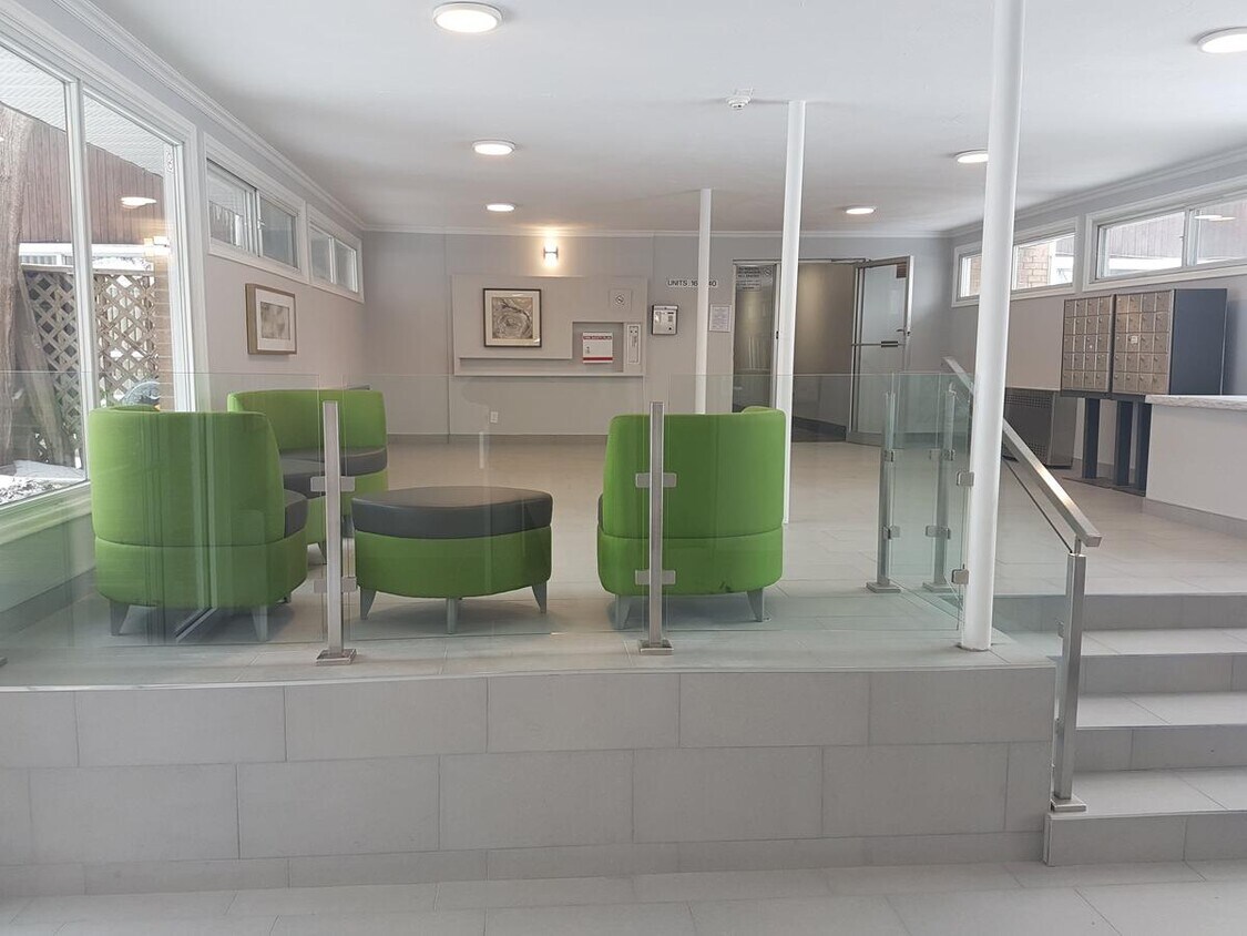 5 Cheviot Pl, Toronto, ON M9A 2E3 Apartments 5 Cheviot Pl Toronto, ON