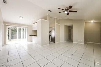 Building Photo - 1428 SW 11th Ave