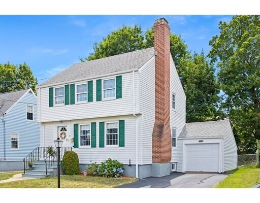 Primary Photo - 31 Beech St