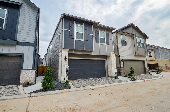 Foto del edificio - 8406 Rising Stream Dr