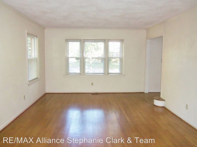 Building Photo - 1325 Conrad Ln