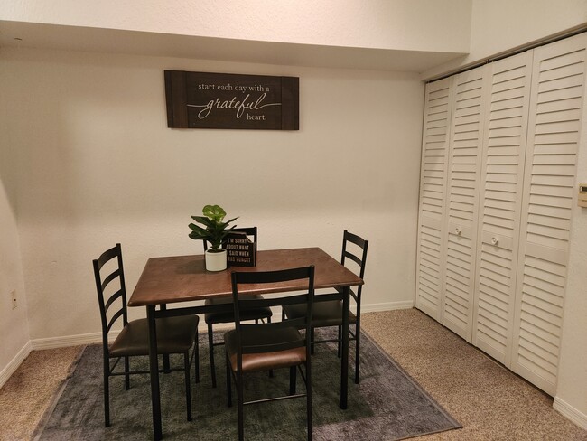 Foto del edificio - 10436 White Lake Ct