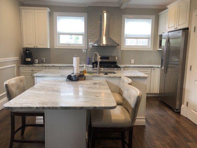 Building Photo - 12 Colebrook St