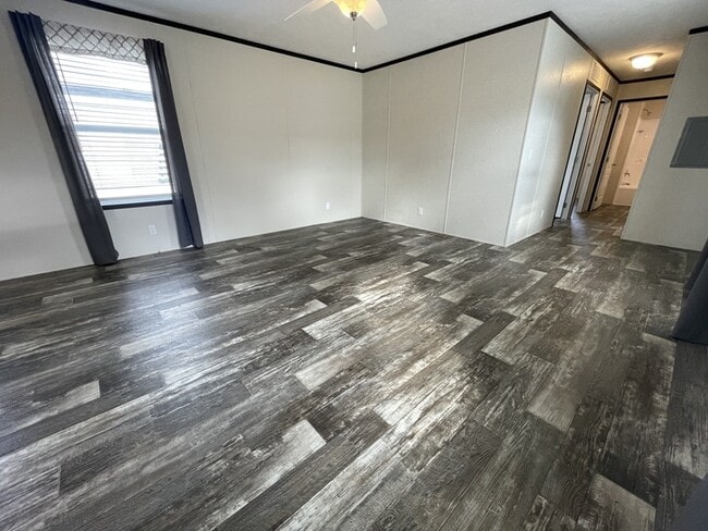 Building Photo - 38087 Johannes Dr