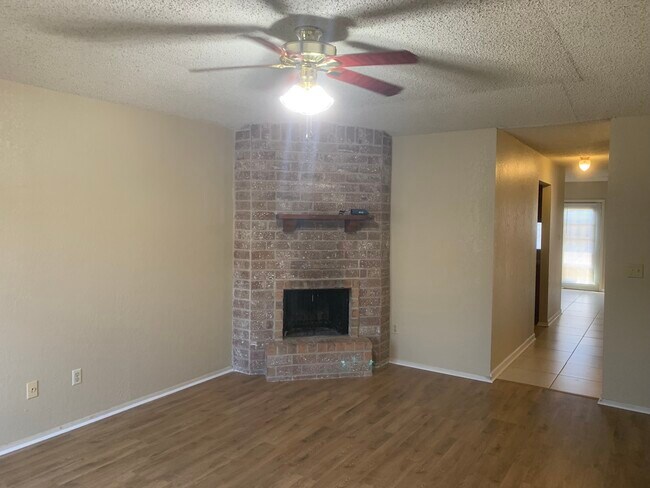 Foto del edificio - 7209 Sparkle Sea Dr