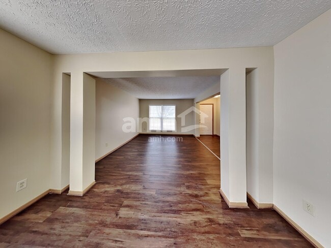 Foto del edificio - 5888 Gazelle Dr