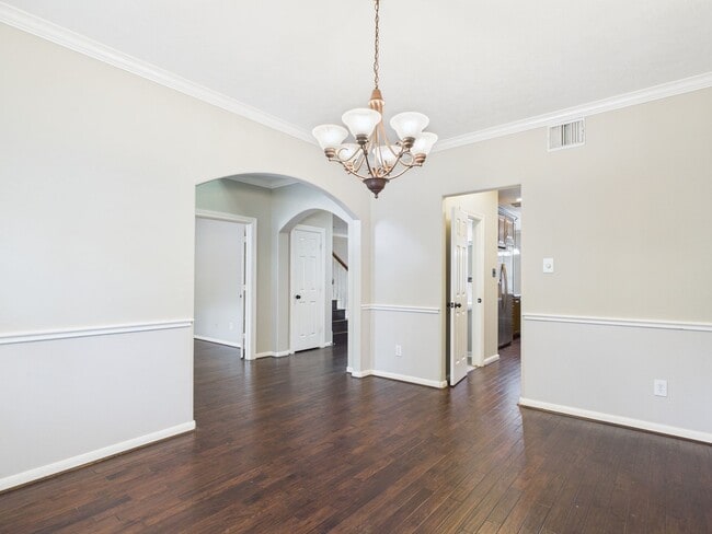 Foto del edificio - 5006 Fern Garden Ct