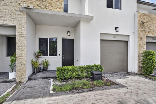 Foto del edificio - 1431 Pioneer Way