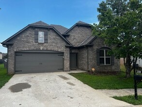Building Photo - 2208 Adkins Cir