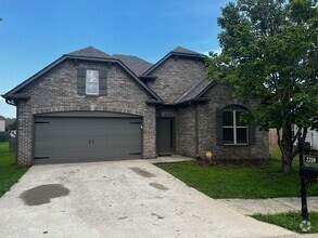 Building Photo - 2208 Adkins Cir