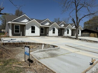 Building Photo - 1606 W 5th St