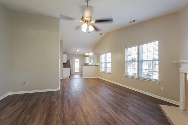 Building Photo - 1003 Washburn Ct