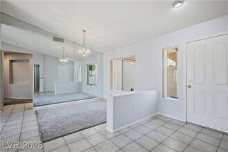 Building Photo - 10713 Paradise Point Dr