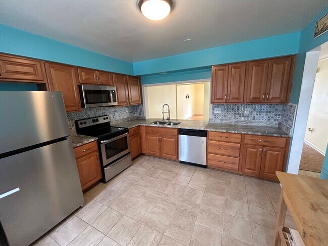 Foto del edificio - 717 Westminster Ln