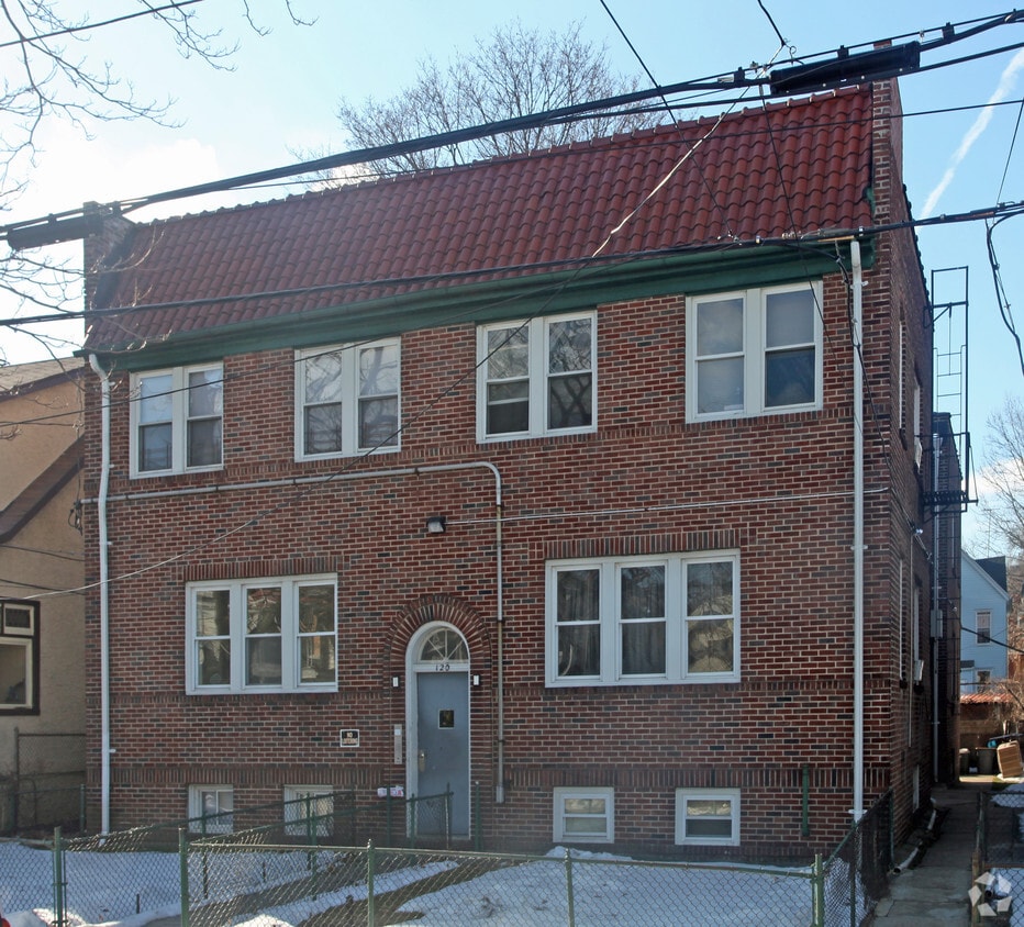 Building Photo - 120 S 12th Ave