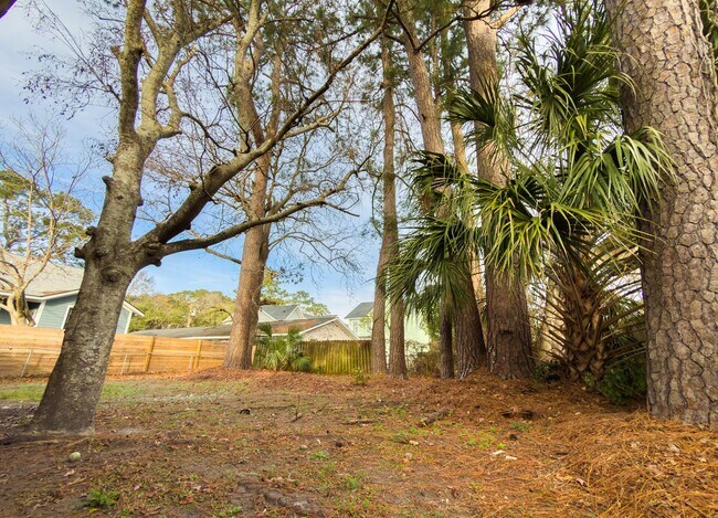 Foto del edificio - 836 White Oak Dr